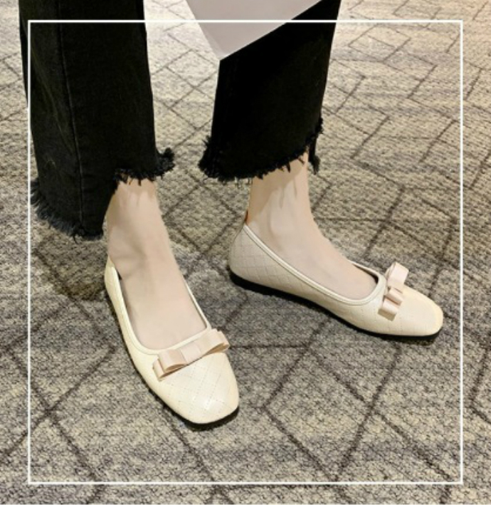 Ladies Shoes ( CREAM) (36 to 40)
