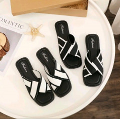 [AI75] BLACK&WHITE SUMMER SOFT-SOLED SQUARE-TOE BEACH VACATION SANDAL