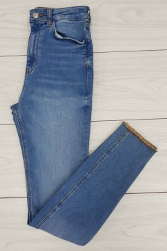 ZARA Ladies Jeans (BLUE) (24 to 32 EUR)