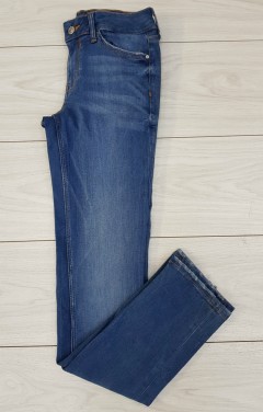 ZARA Ladies Jeans (BLUE) (26 EUR)