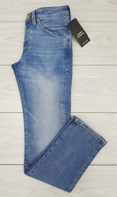 ZARA Means Jeans (BLUE) (30 to 34 EUR)